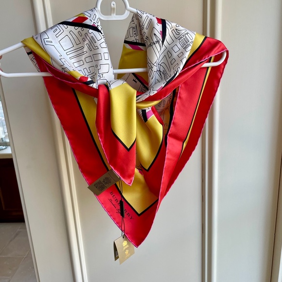 NWT - Burberry London Map Silk Scarf - Box Included - Picture 8 of 14